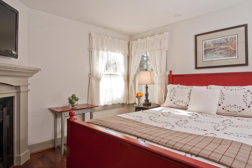 Wayside Inn Bed And Breakfast Ellicott City Exterior foto