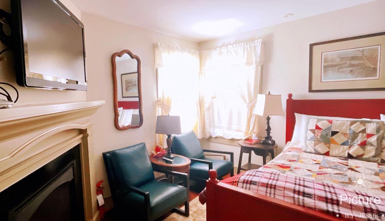 Wayside Inn Bed And Breakfast Ellicott City Exterior foto