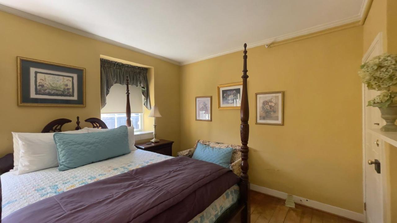 Wayside Inn Bed And Breakfast Ellicott City Exterior foto
