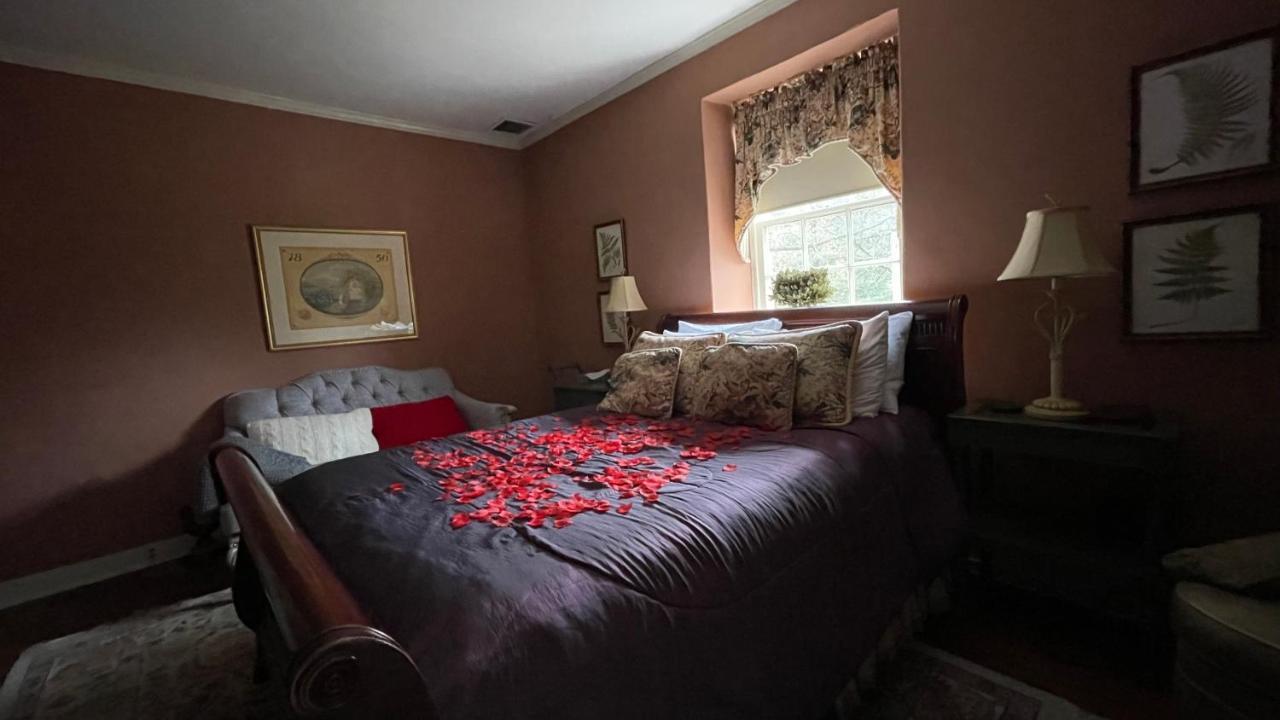 Wayside Inn Bed And Breakfast Ellicott City Exterior foto