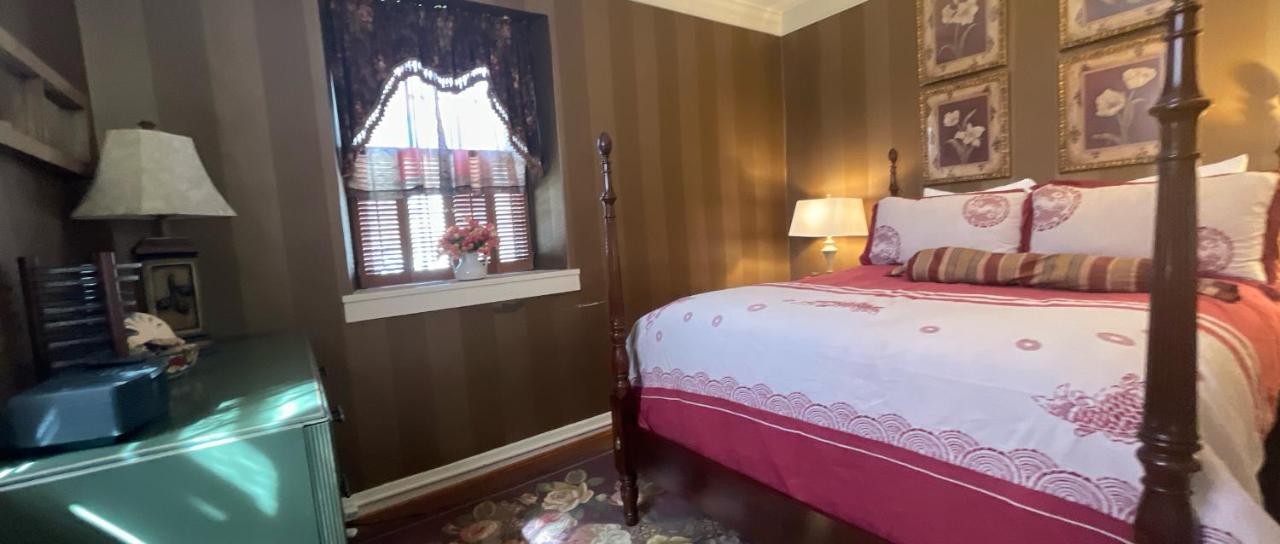 Wayside Inn Bed And Breakfast Ellicott City Exterior foto