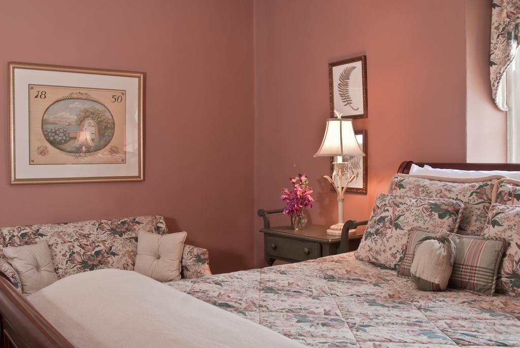 Wayside Inn Bed And Breakfast Ellicott City Habitación foto